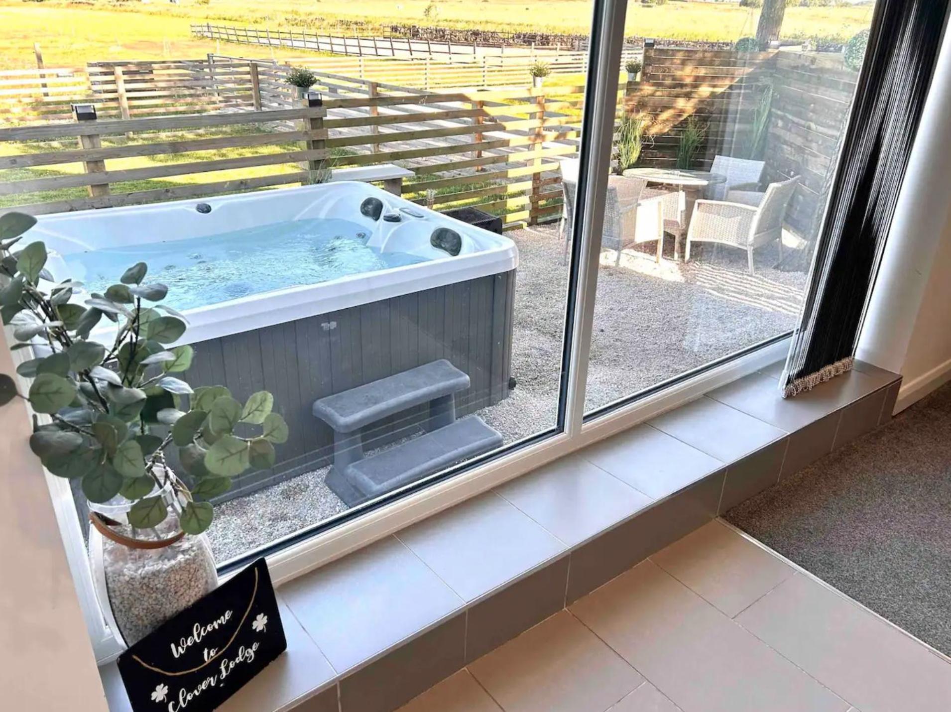 Clover Lodge Chesterfield Luaran gambar